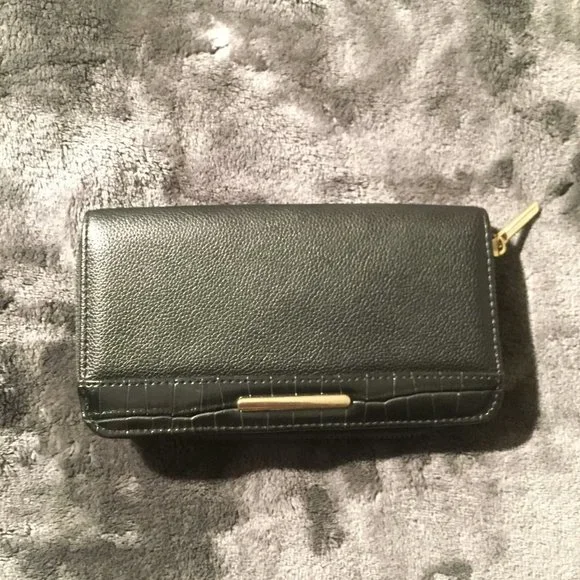 Black Wallet Bag - Picture 2 of 10
